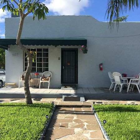 Close To Everything Miami 아파트 외부 사진